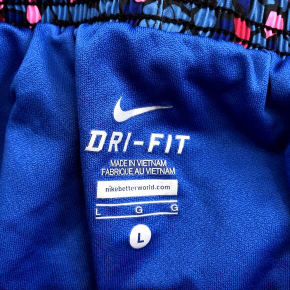 NWOT Nike Dri-Fit Mosaic Pattern Athletic Shorts, Size Large, L - Picture 3 of 3